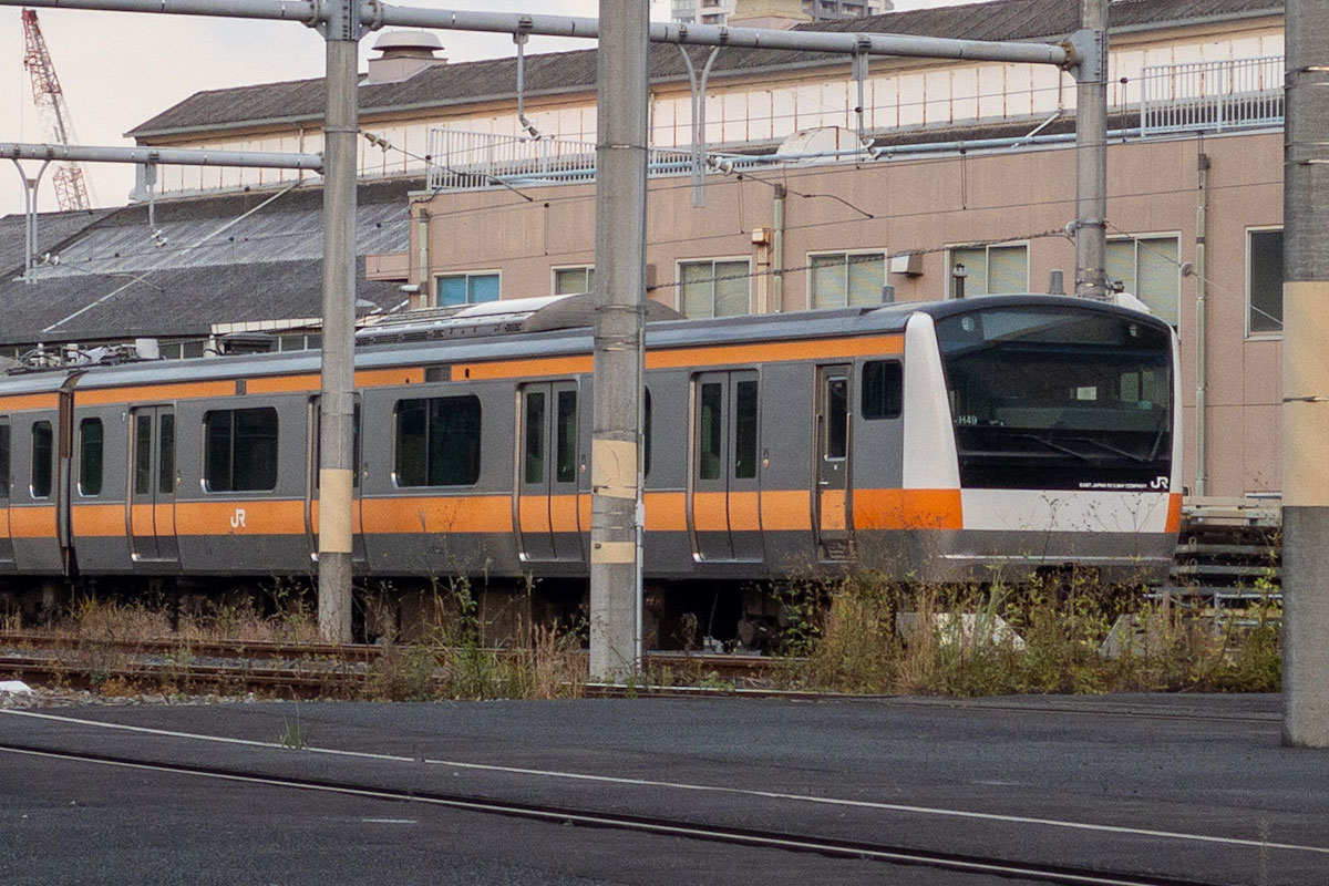 中央快速線E233系の房総・北総エリア転出 – 4号車の5号車寄り