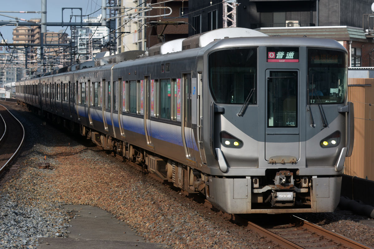 225系 車両概要・車歴表・配置歴・形式一覧 – 4号車の5号車寄り