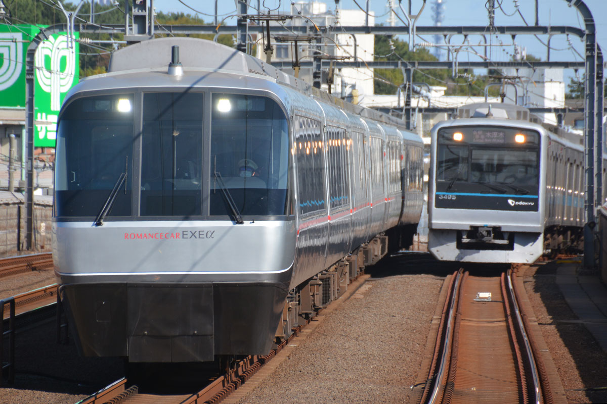 小田急線　１５０２号車号プレート 小田急線 1502号車号プレート - メルカリ