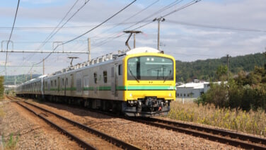ナノN15編成とナノN18編成が配給輸送