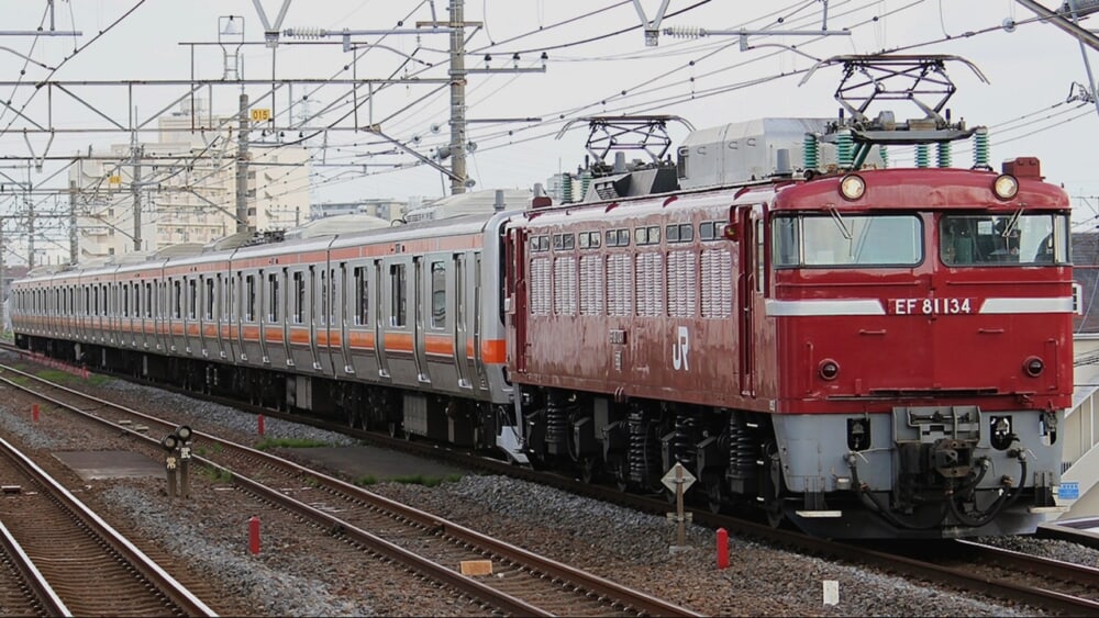 b98d8025-1b62-46e7-a5d5-fce1ea748d5b