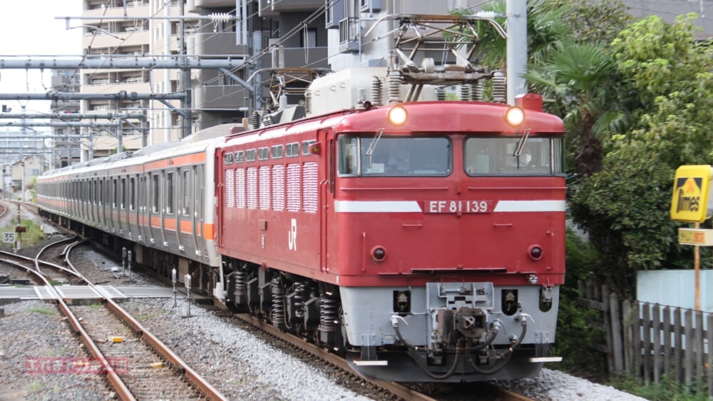 df8e63bb-90df-45da-94bd-621074aee08e