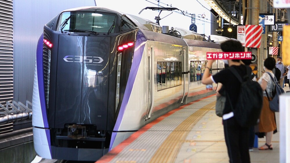 7685bdc4-2f3b-4b6b-9cf9-75f51ec2b0cf