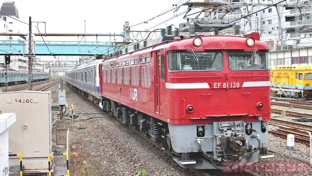 053f8469-a6d1-441f-9e67-1f876960fcc6