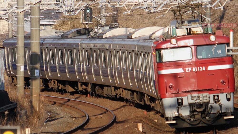 d0a2d747-dbe3-4aa8-a40e-178b50e23589