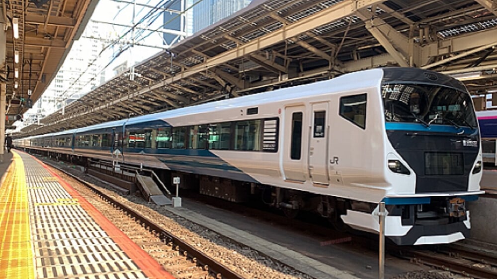 e47e5d6c-9ea9-4760-baec-9ffb964fe2bc