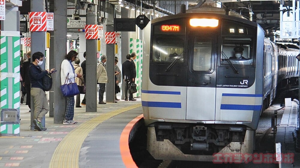 6e8e0cc2-47e6-41ed-bcde-5c3e1def6655