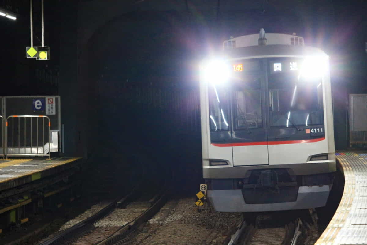 dadbc821-daf1-4115-ba90-0ef3a15ee166
