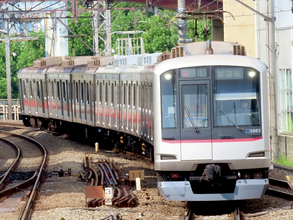 fcf41dff-6c5a-4a87-91d1-2b36cb2f6861