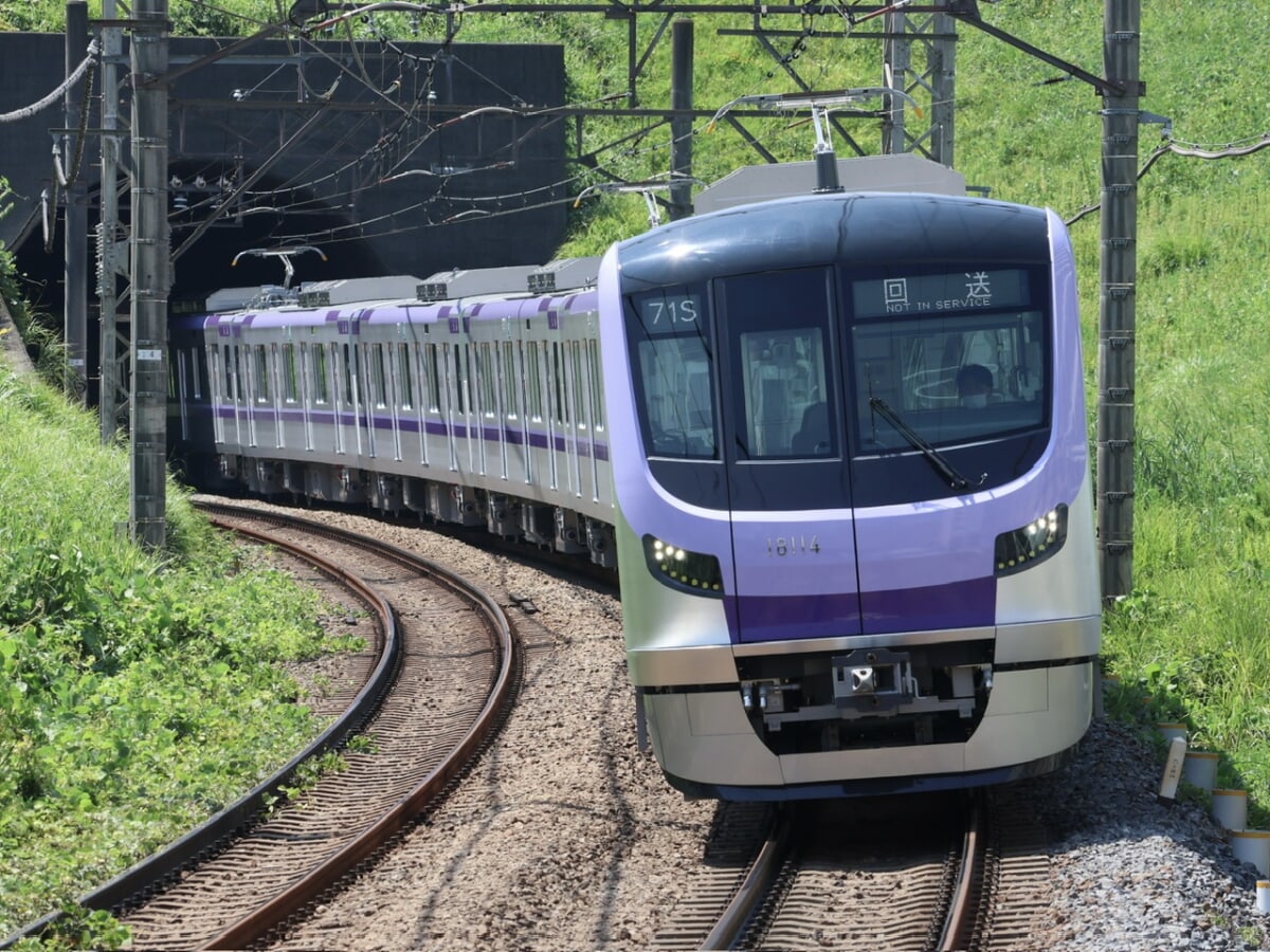 052a8947