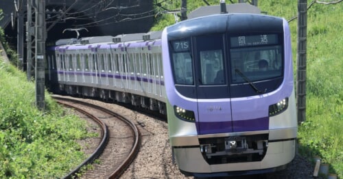 052a8947