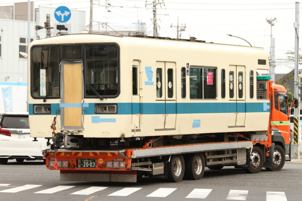 d32ddc00-36ac-444d-9c86-8917e6f68016